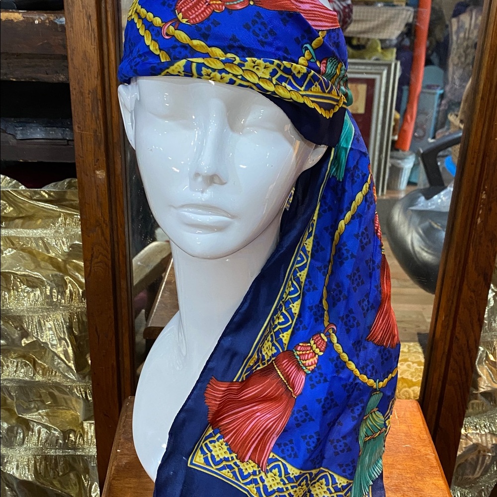 Women's Silky with Colorful Tassel Print 52 x 14 inch - Picture 4 of 4